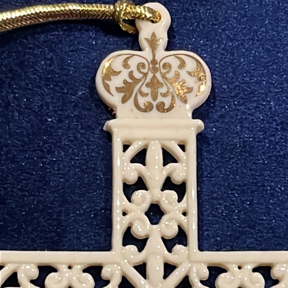 LENOX Pierced Gold Cross Ornament 5" - Picture 5 of 11
